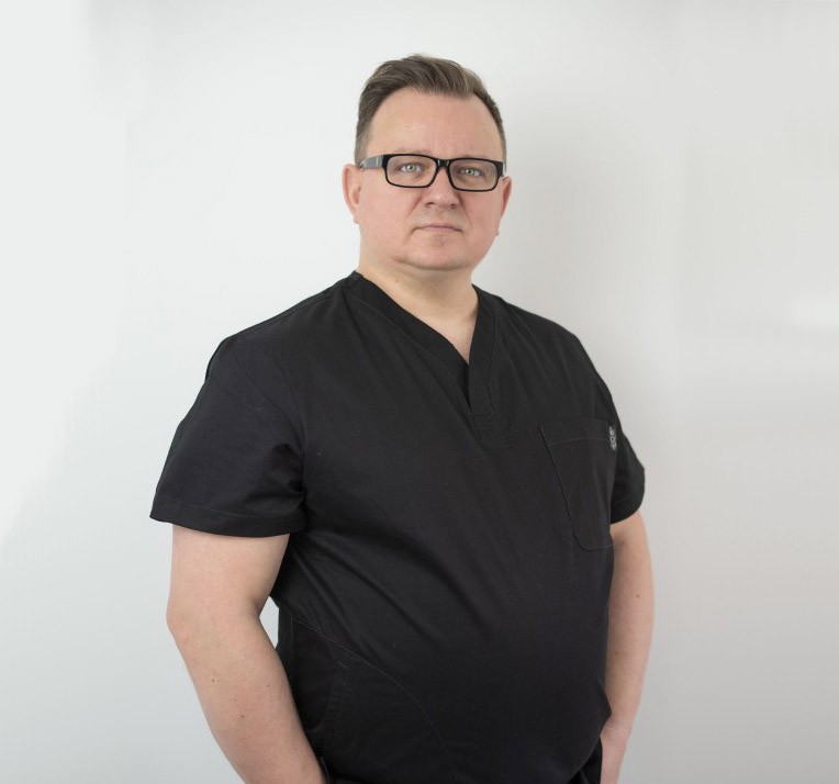 Jarosław Matuszak — dentist
